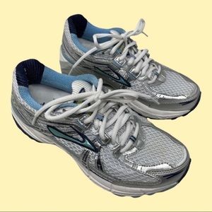 Brooks Adrenaline GTS 11th Edition Womens Running